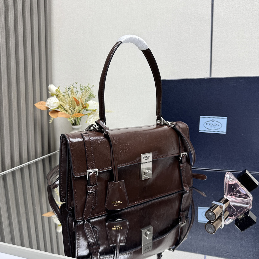 Pra*a Medium Leather Handbag 32x16.5x10cm