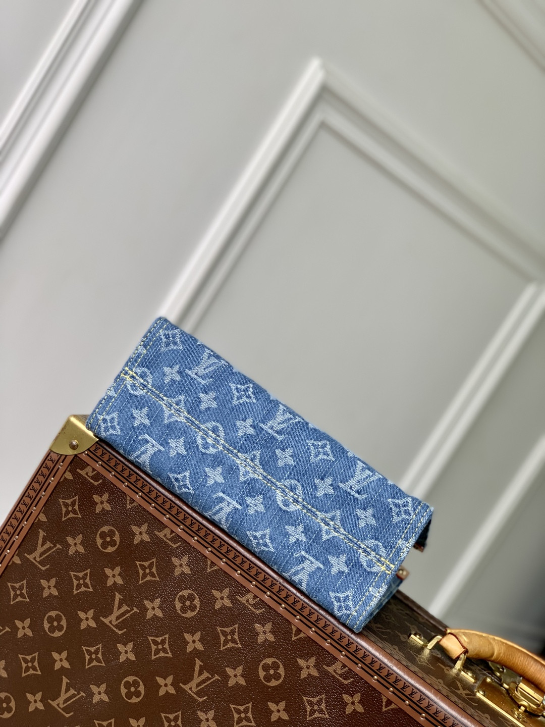 LV OnTheGo PM M14633 25x19x11.5cm
