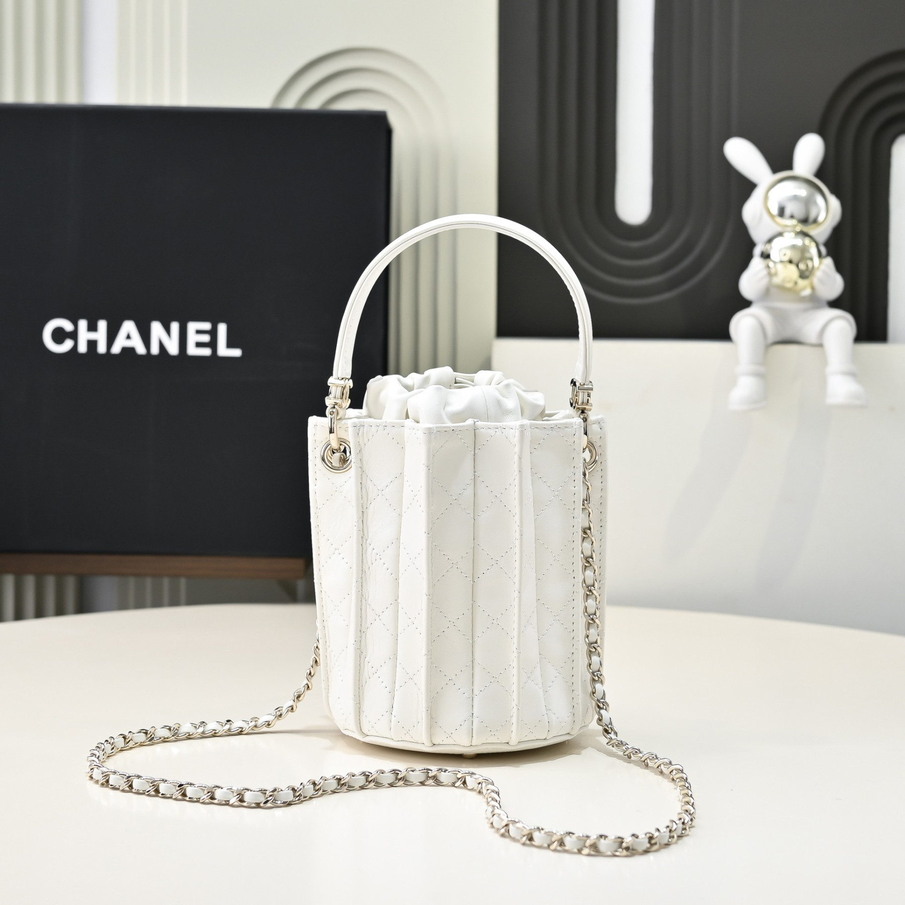 Ch**el Mini Bucket Bag AS5486 15.2x14x14cm