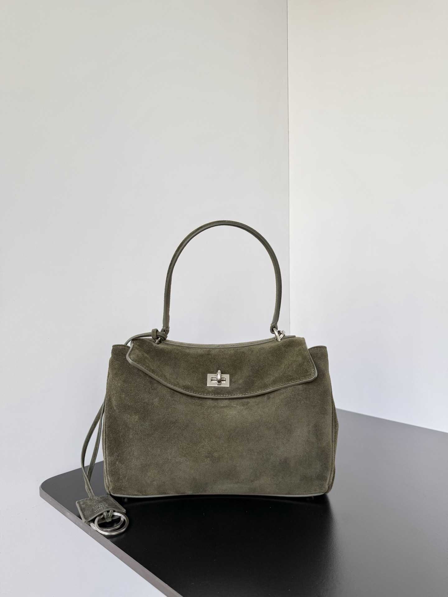 Ba1en*iaga Rodeo Small 28.9x20x9.9cm