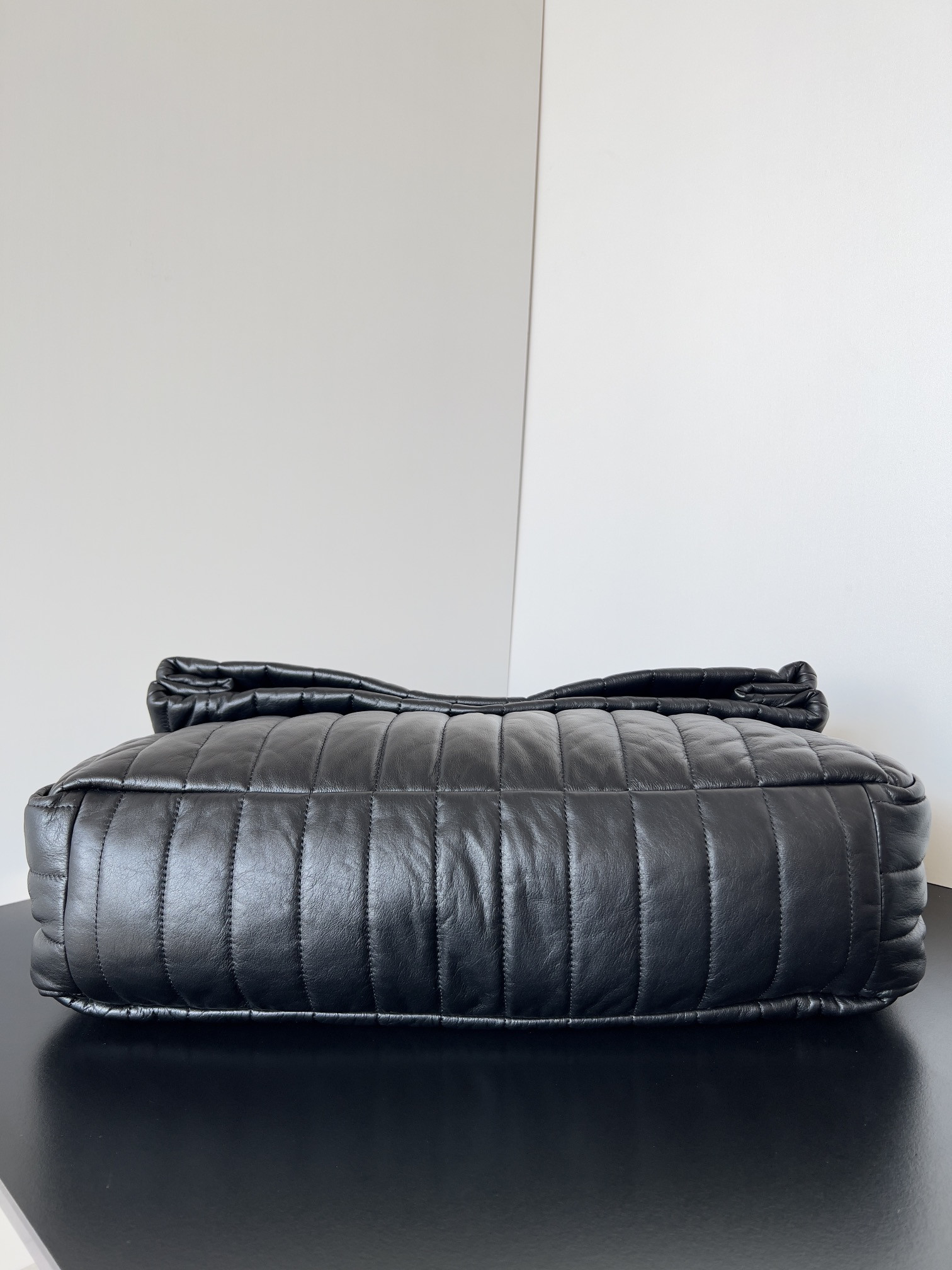 Ba1en*iaga Monaco Chain Bag Large 43.5x32x23cm