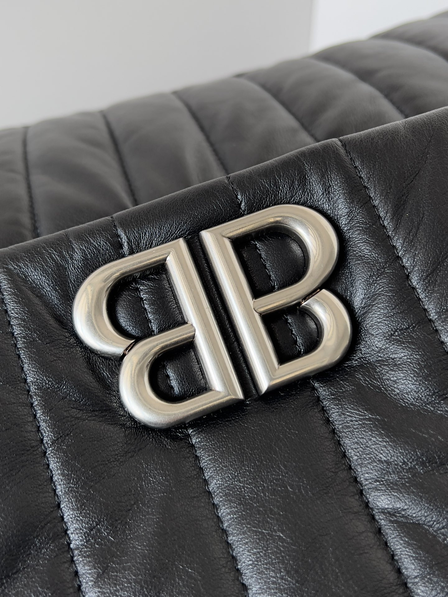 Ba1en*iaga Monaco Chain Bag Large 43.5x32x23cm