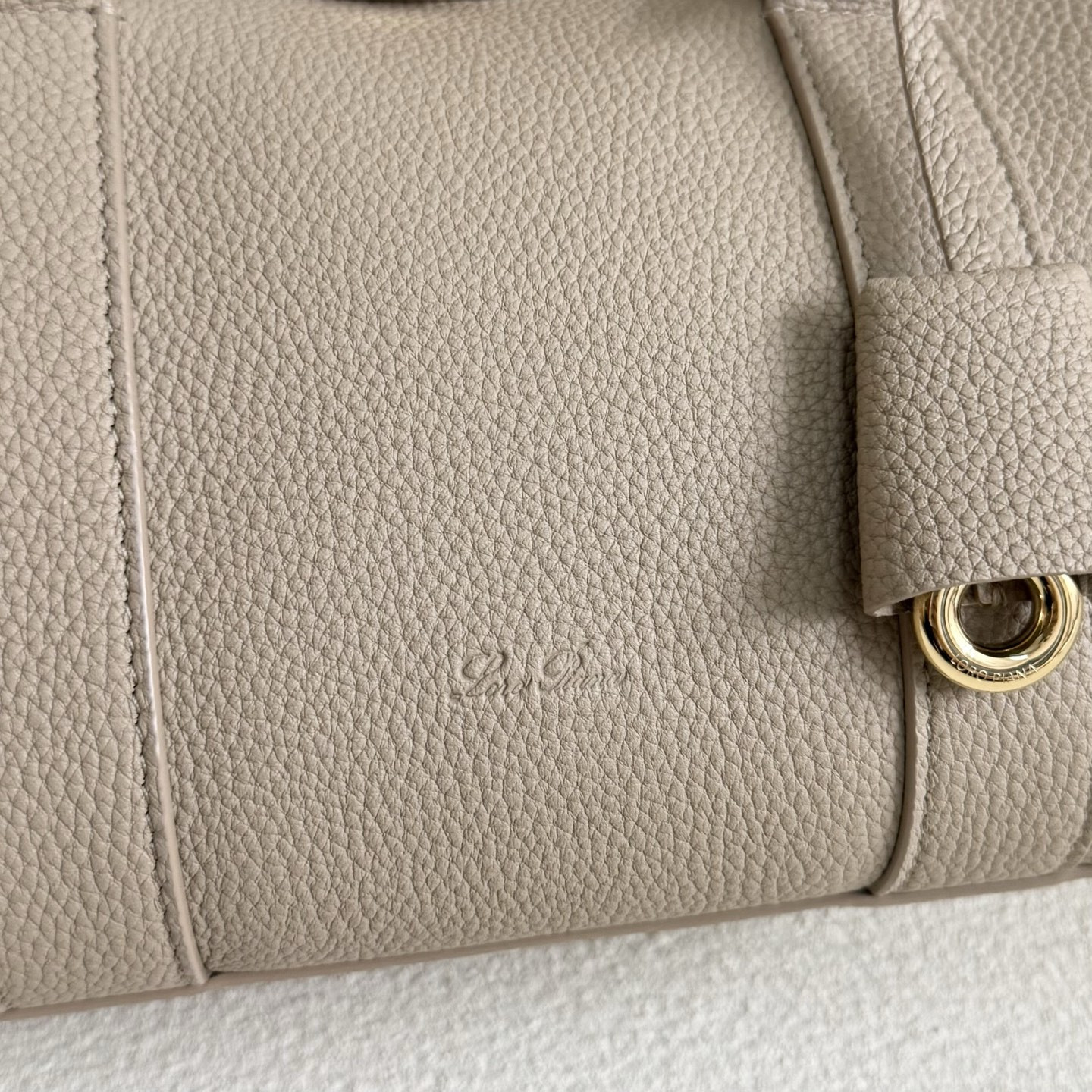 L0r0 P1ana Loom L25 Calfskin 25x18x12.5cm