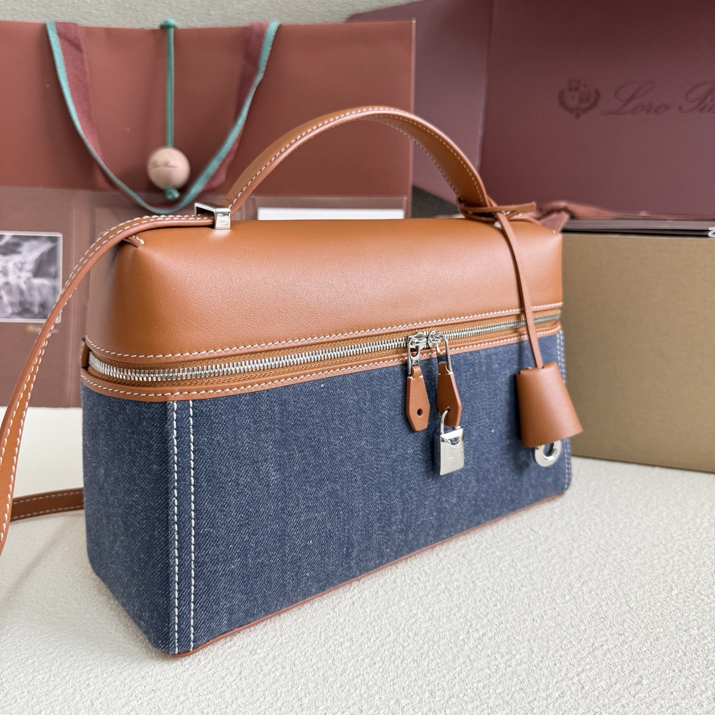 L0r0 P1ana Extra Pocket L27 16x27x10cm