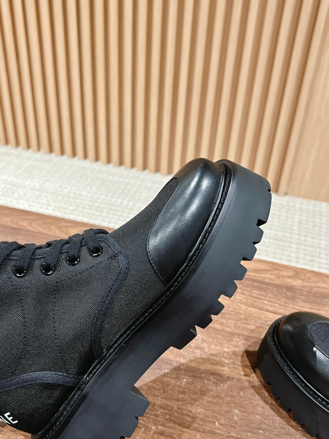 UA Ce1i*e Bulky Laced UP Boot in Nylon and Shiny Bull 4.5cm Heel
