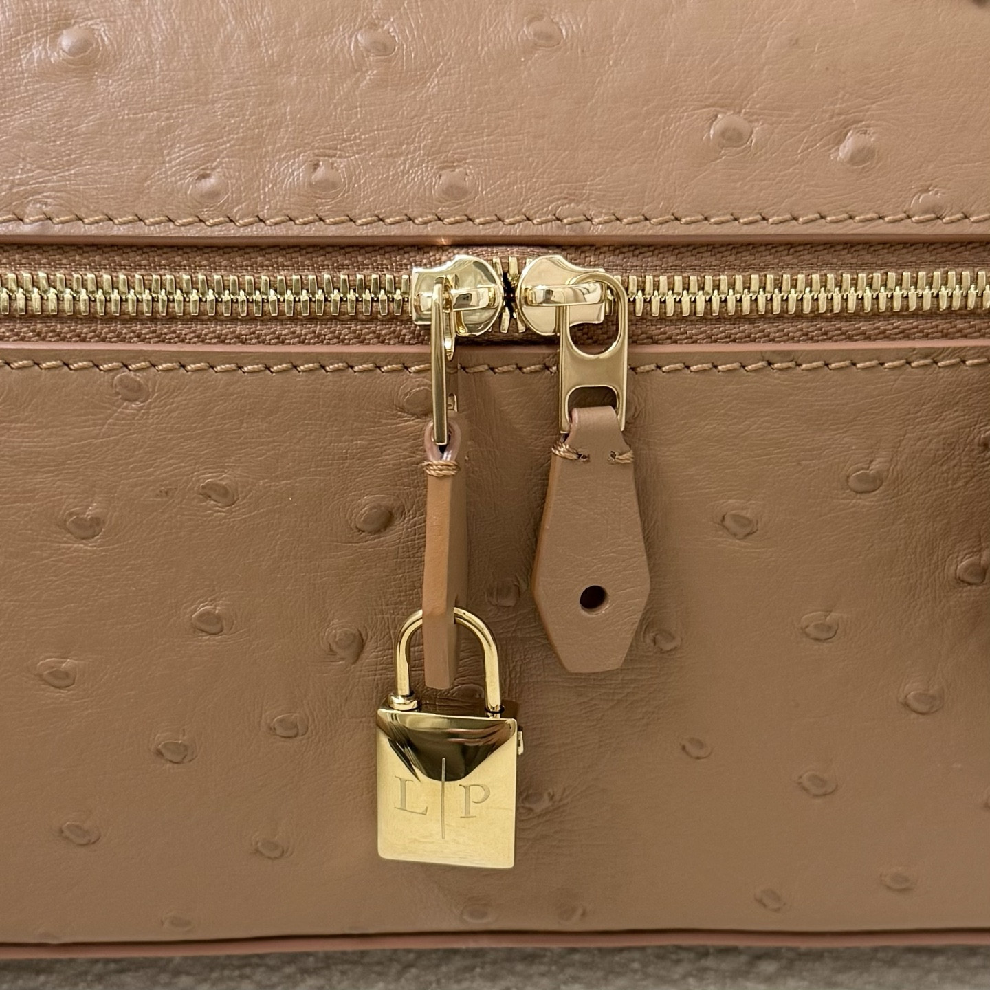 L0r0 P1ana Extra Bag L23 23x12x7cm