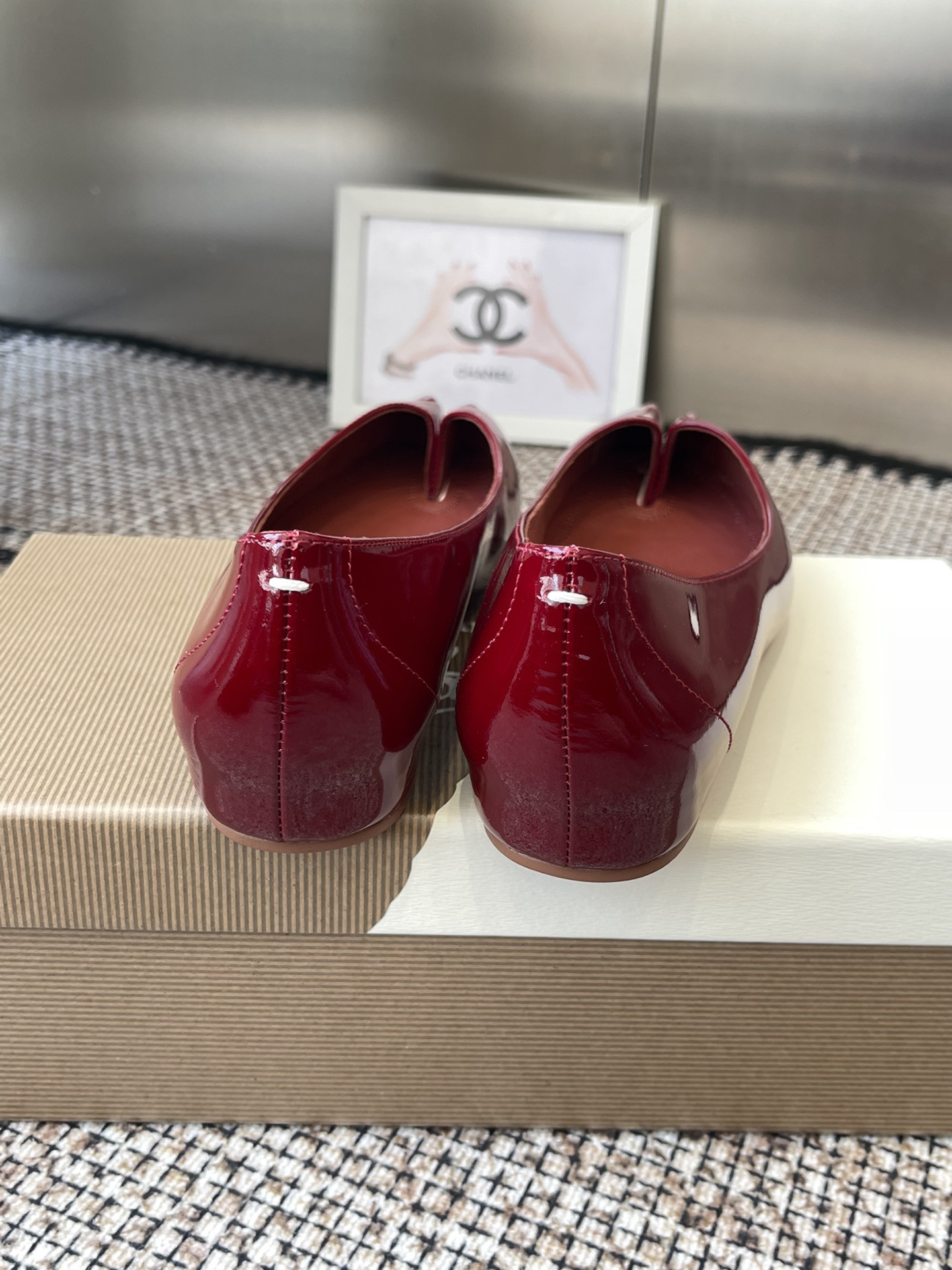 UA Chr1st1an Louboutin x Ma1s0n Marg*e1a Tabi Leather Ballet Flats