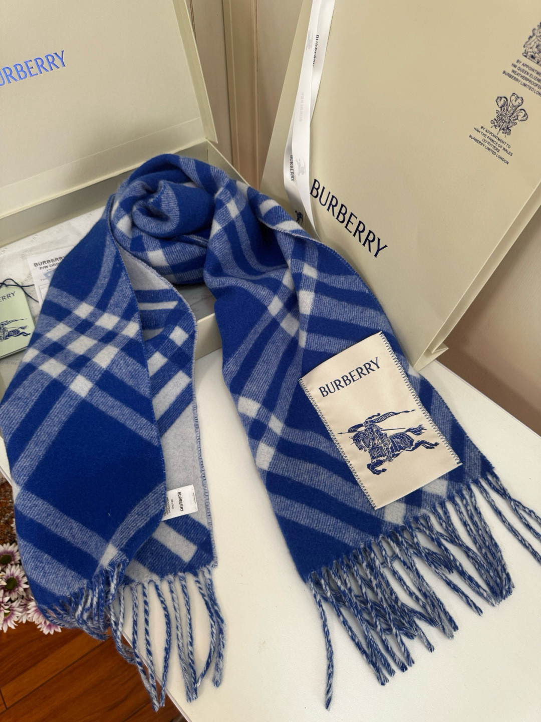 Bv*b*rry scarf 30x180cm 100% cashmere