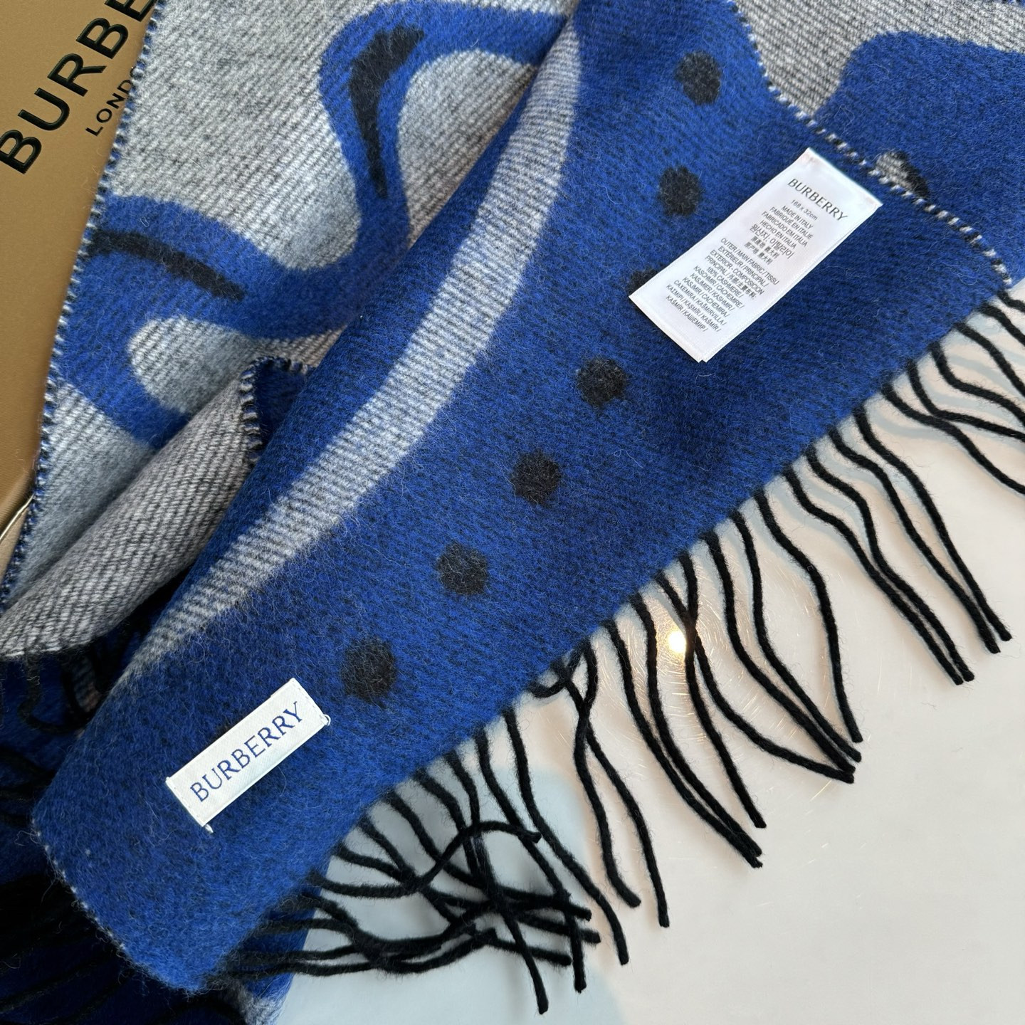 Bv*b*rry scarf 30x180cm