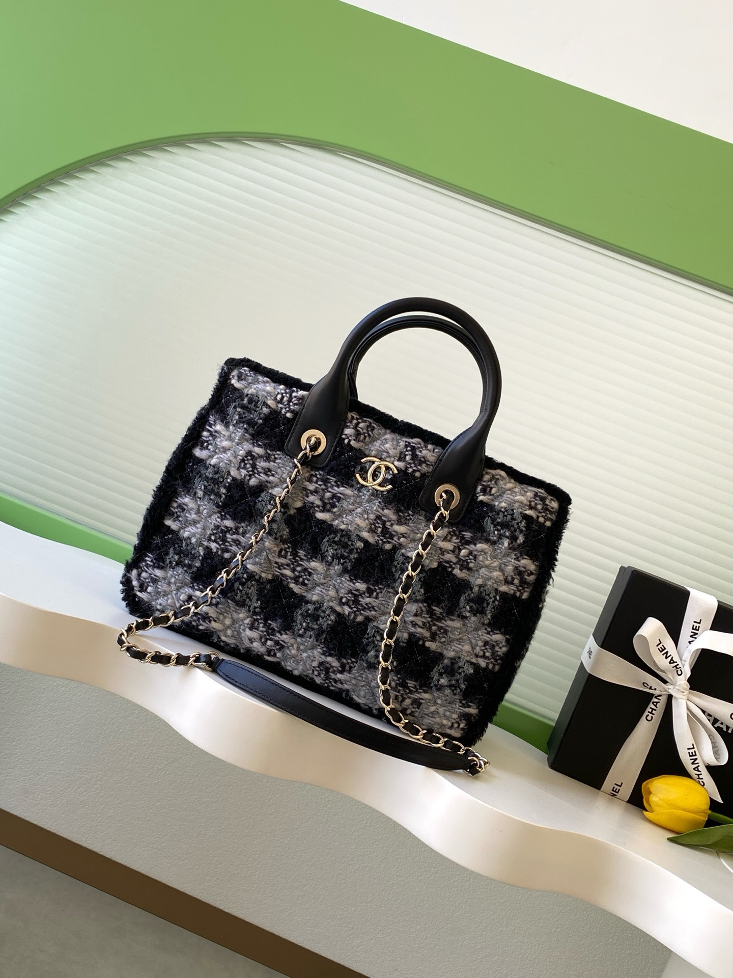 Ch**el Small Shopping Bag 24x33.5x11cm