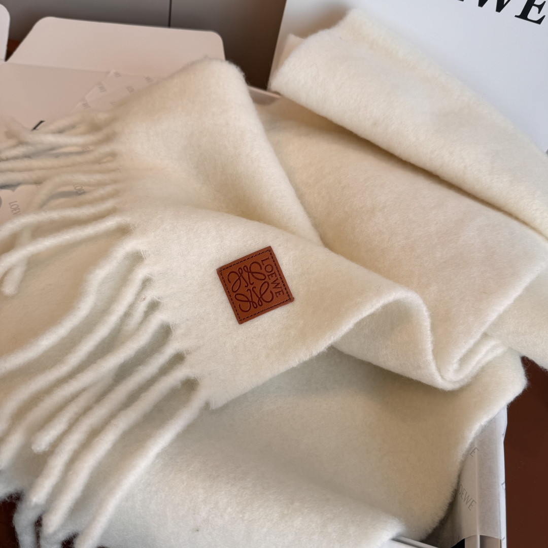 L0ew* scarf 23x185cm
