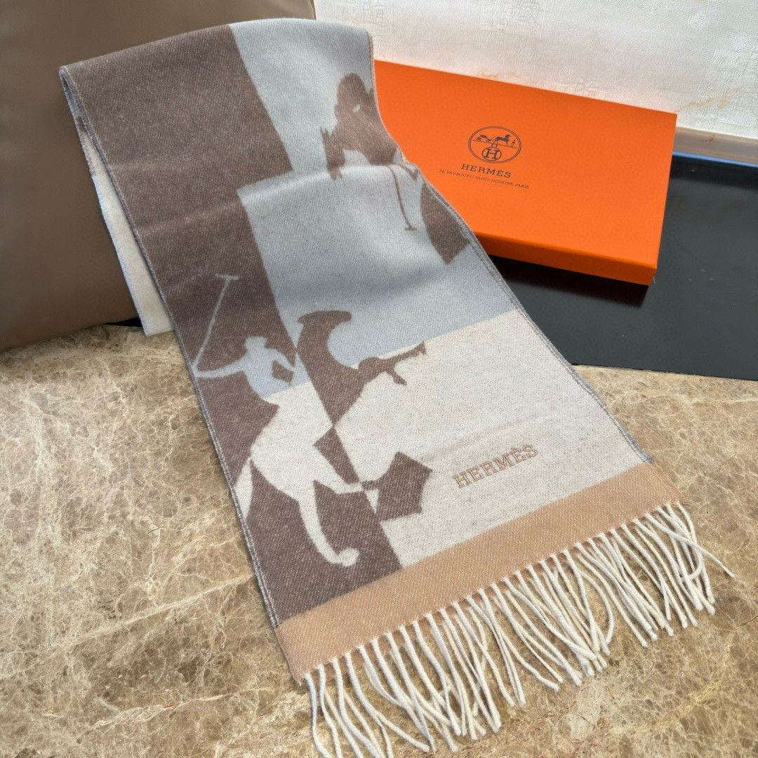H**me5 scarf 30x168cm
