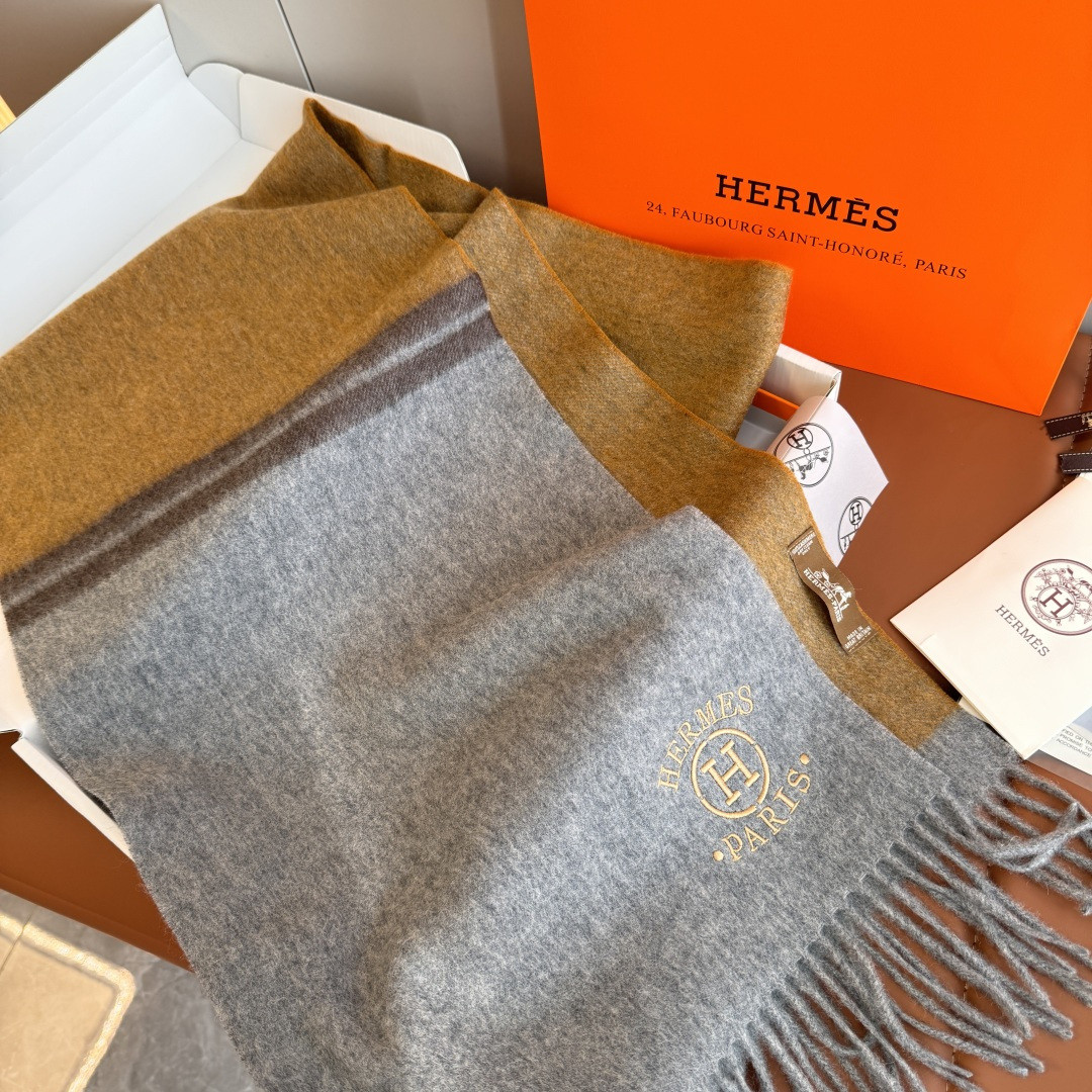 H**me5 scarf 30x180cm