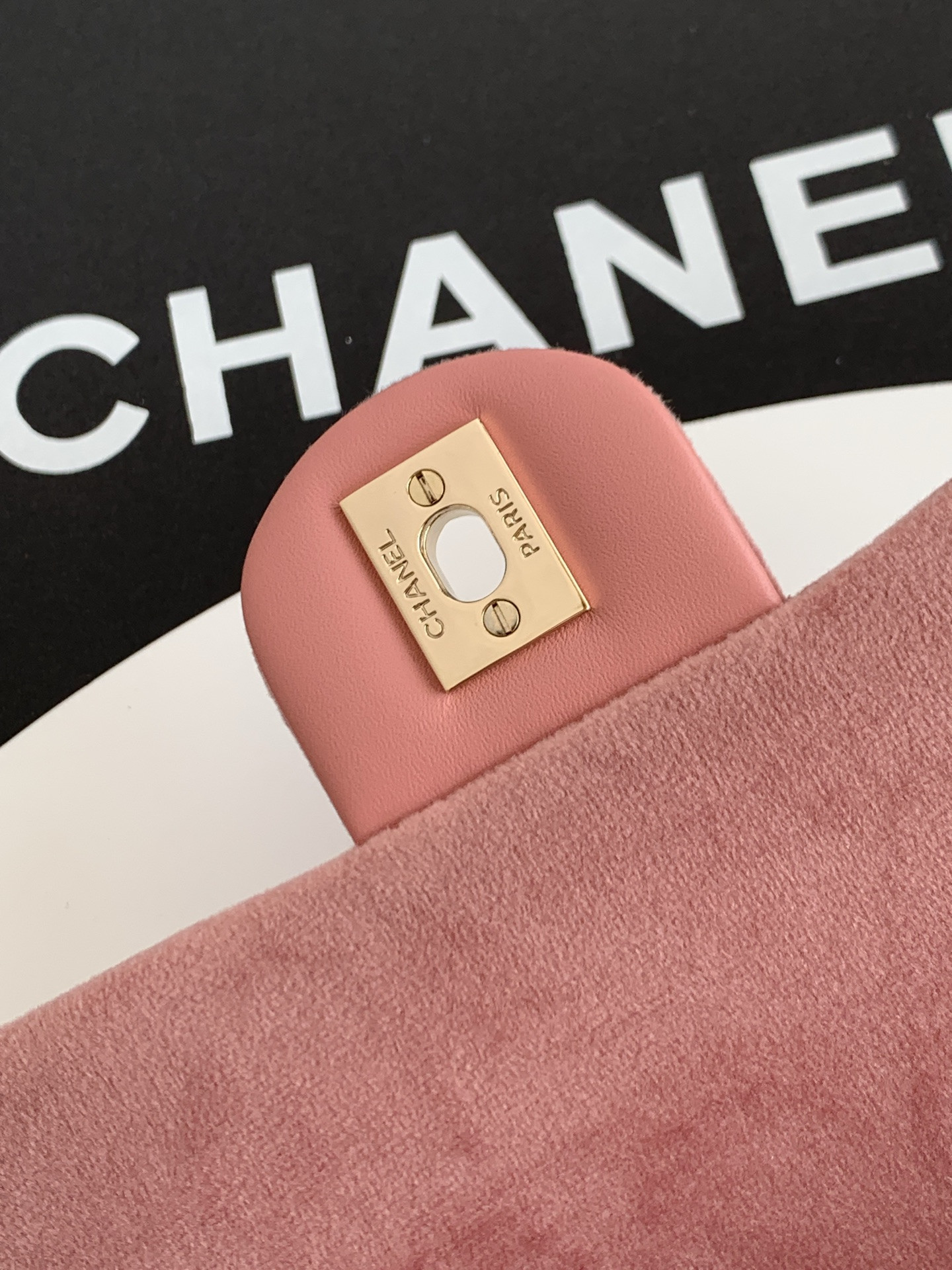 Ch**el MINI FLAP BAG 12×20×6 cm