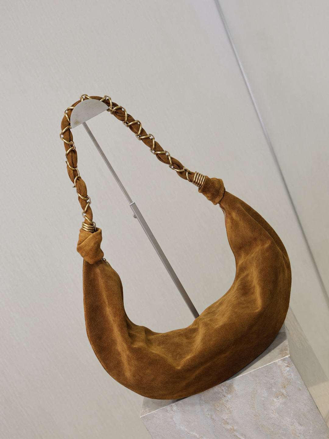 Y51 AMALIA Hobo in Suede 23-62x28x4cm