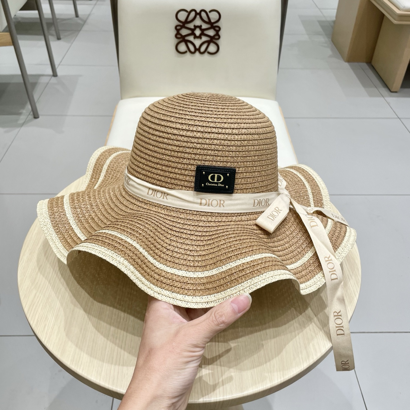 D10r Straw Hat 57cm Head Circumference