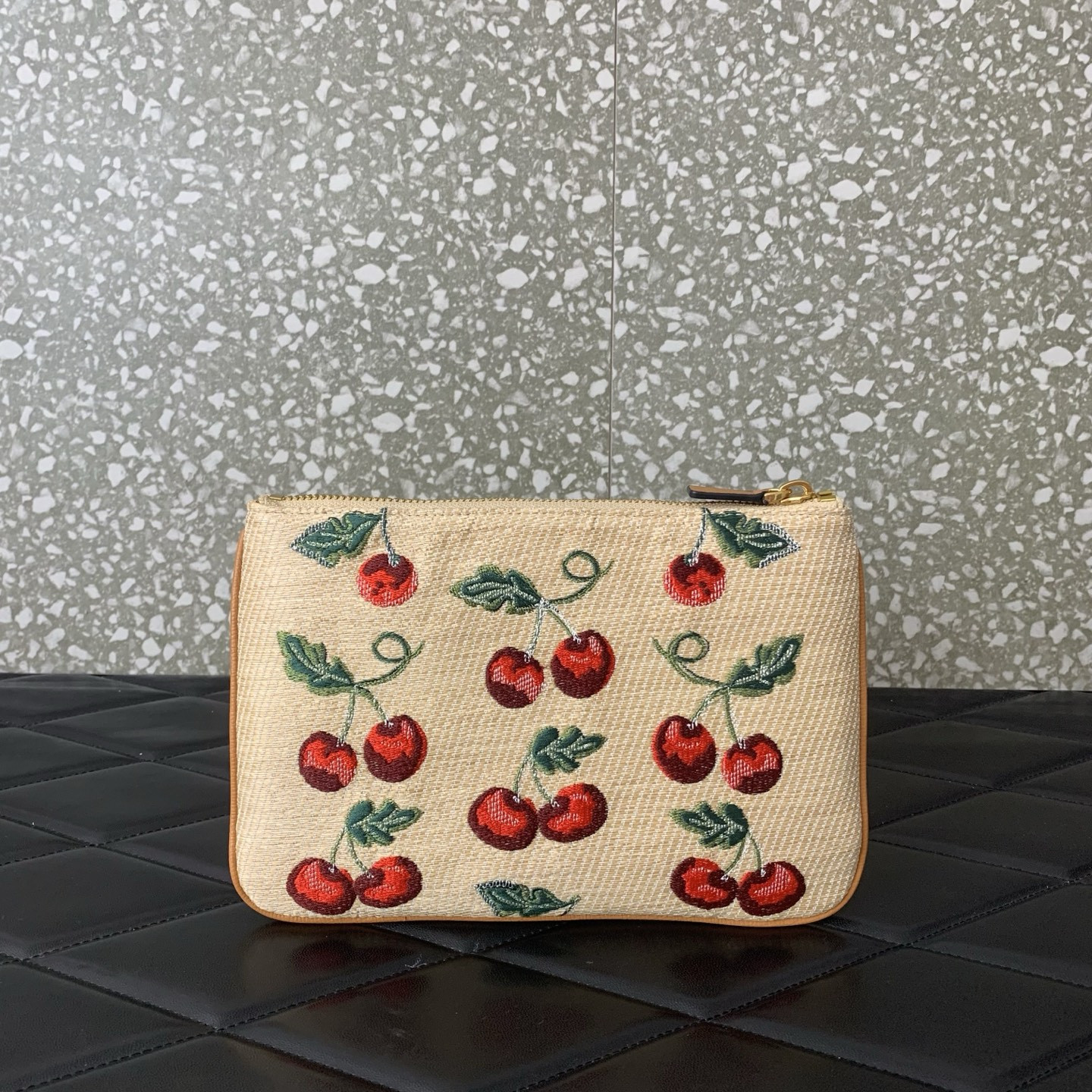 Va1e*ntin0 VLogo Signature Pouch In Jacquard Raffia With Cherryfic Pattern 24x16cm