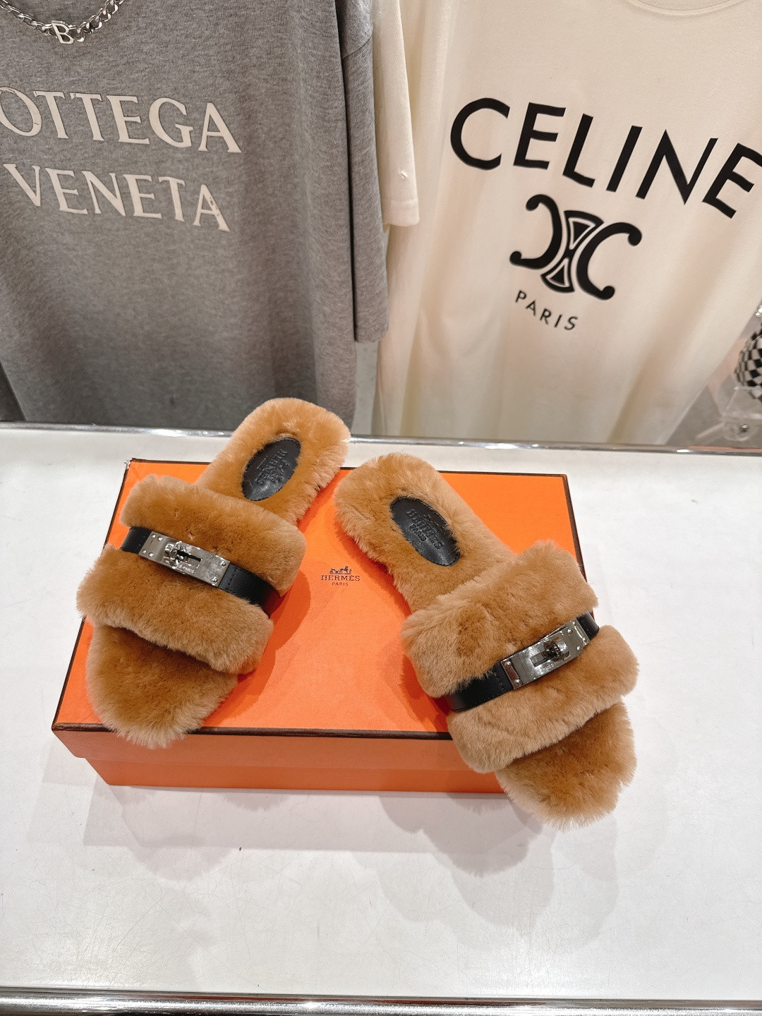 UA H**me5 Giulia Sandal