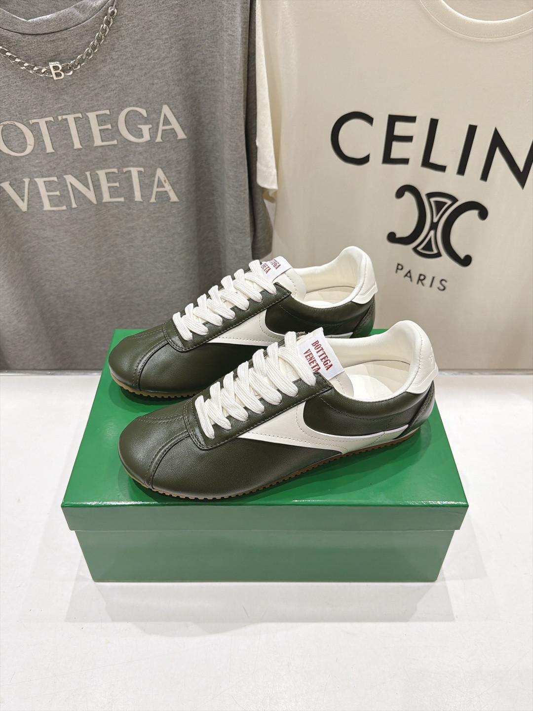 UA B0tt*ga Ven*ta Shot Sneaker
