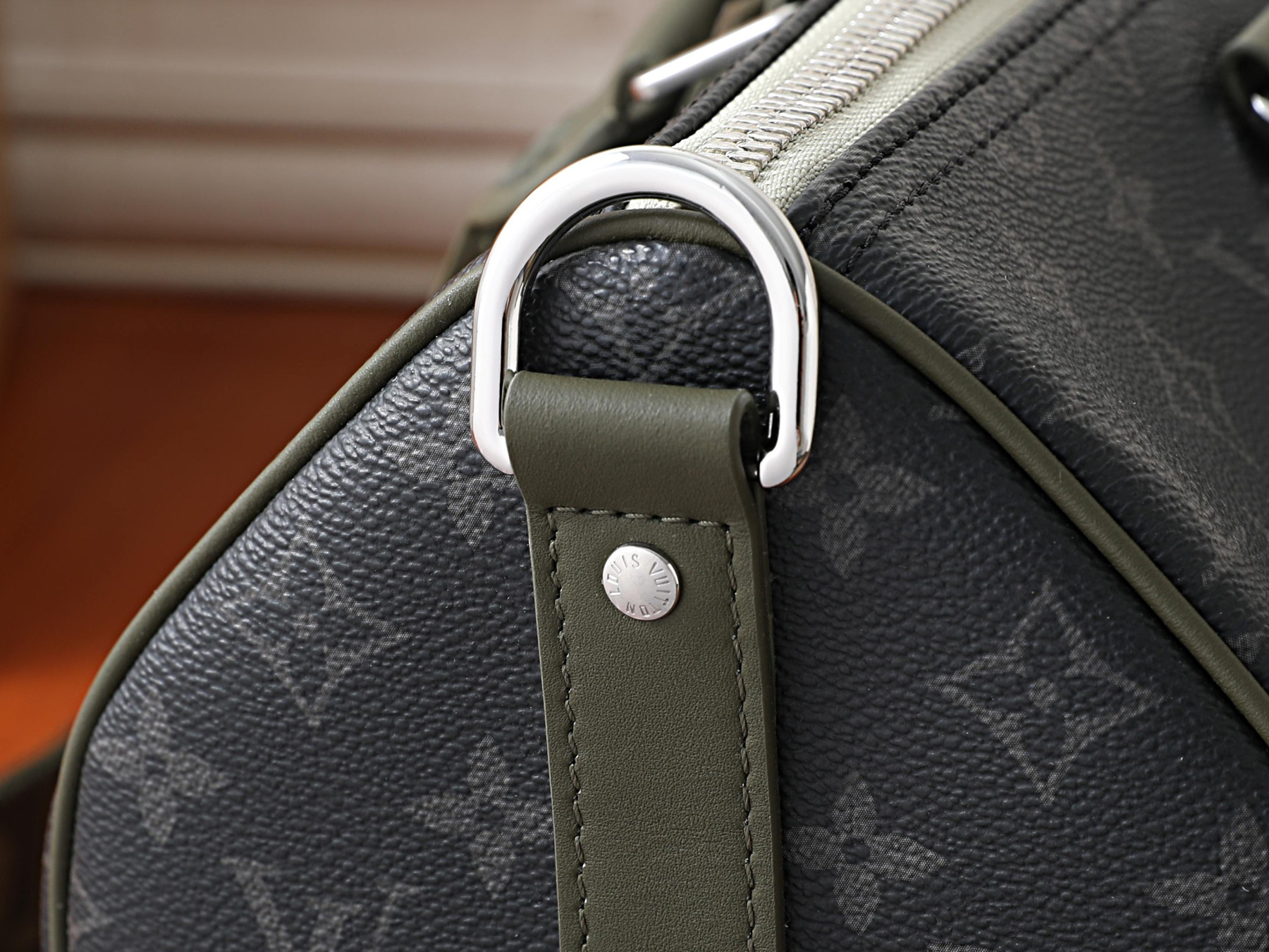 LV Keepall Shoulder Strap 35 M28639 34 x 21 x 16 cm
