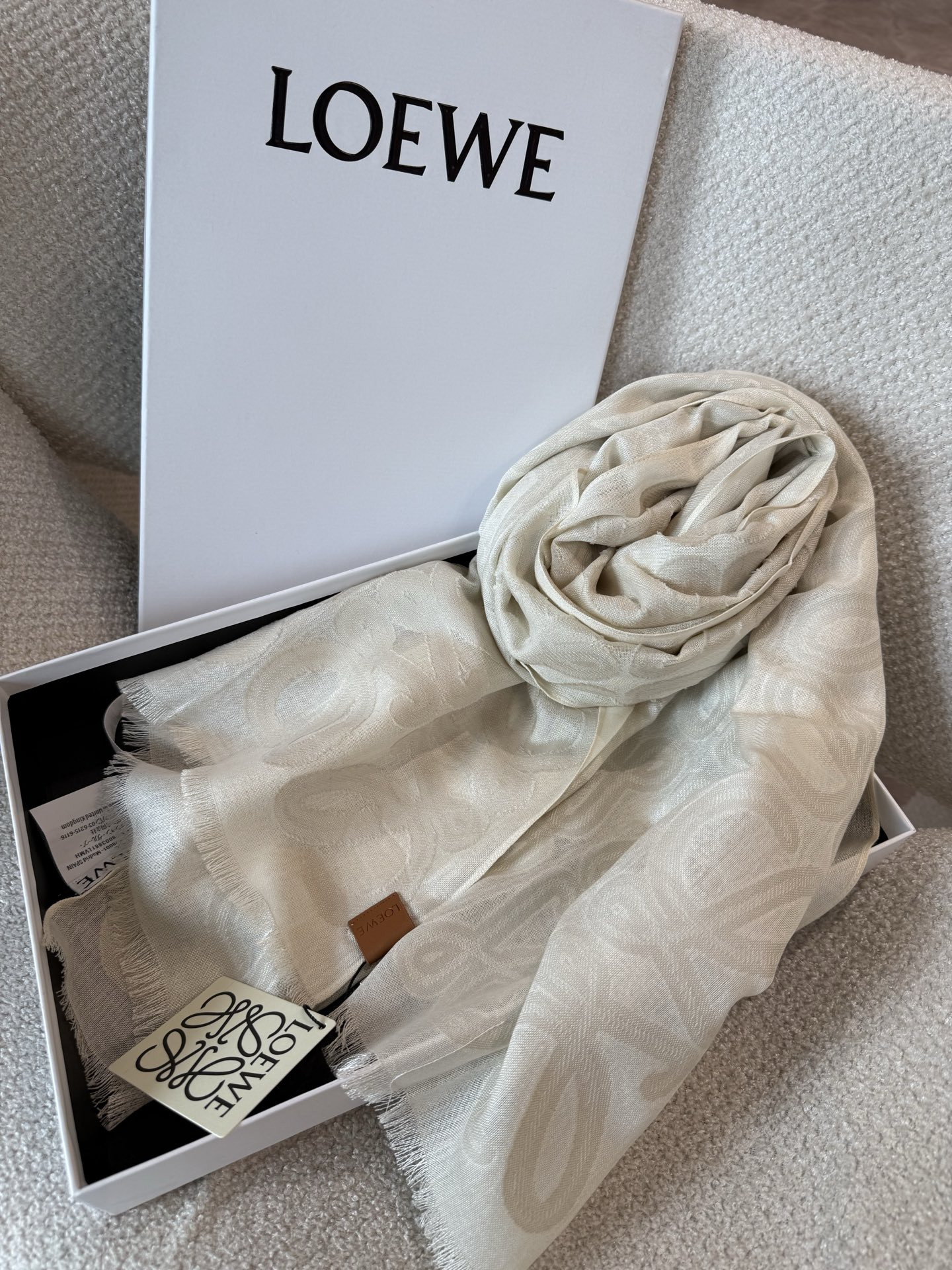 L0ew* scarf 60x180cm 42% Cotton,41% Wool,17% Mulberry Silk