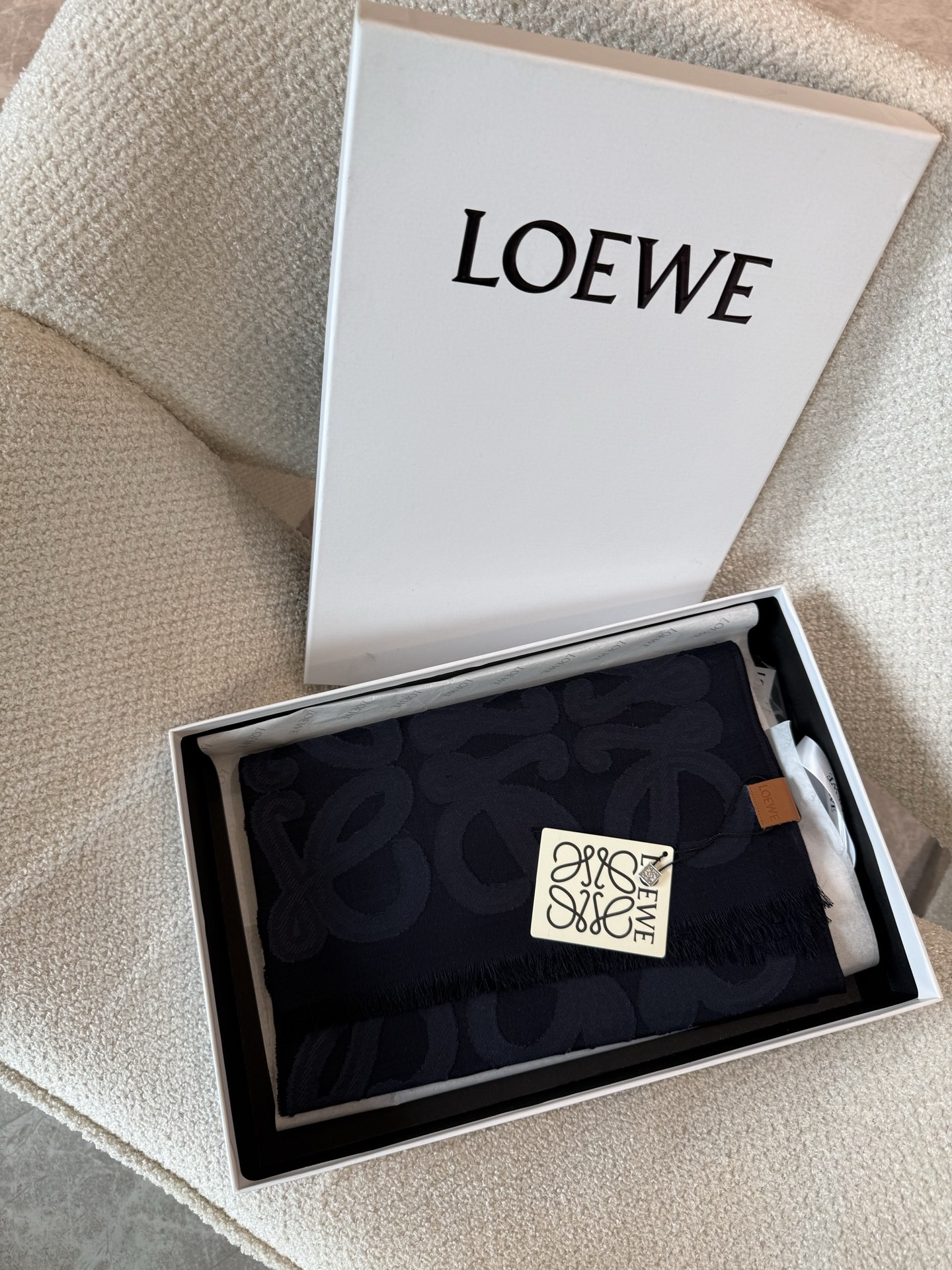 L0ew* scarf 60x180cm 42% Cotton,41% Wool,17% Mulberry Silk
