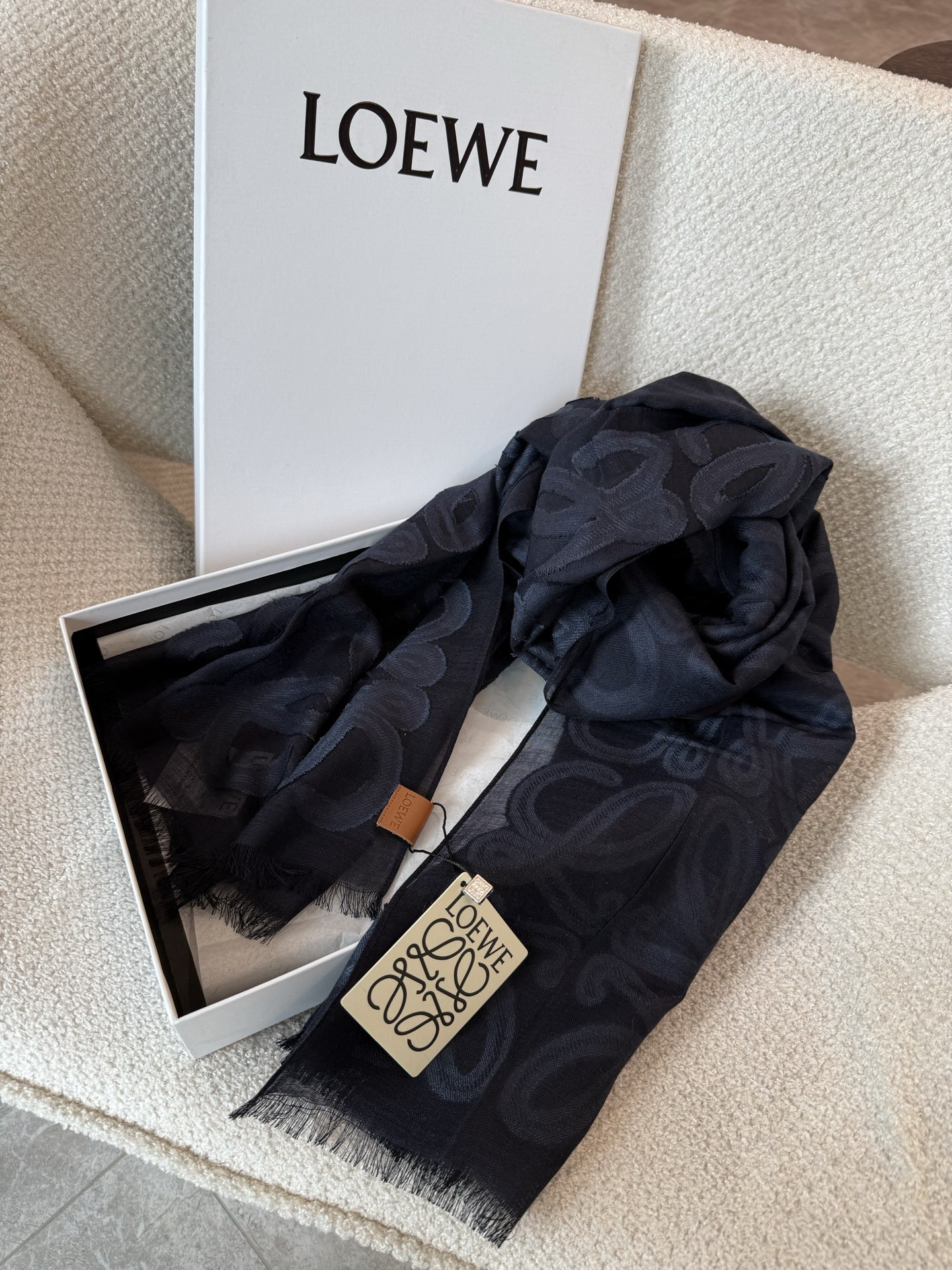 L0ew* scarf 60x180cm 42% Cotton,41% Wool,17% Mulberry Silk