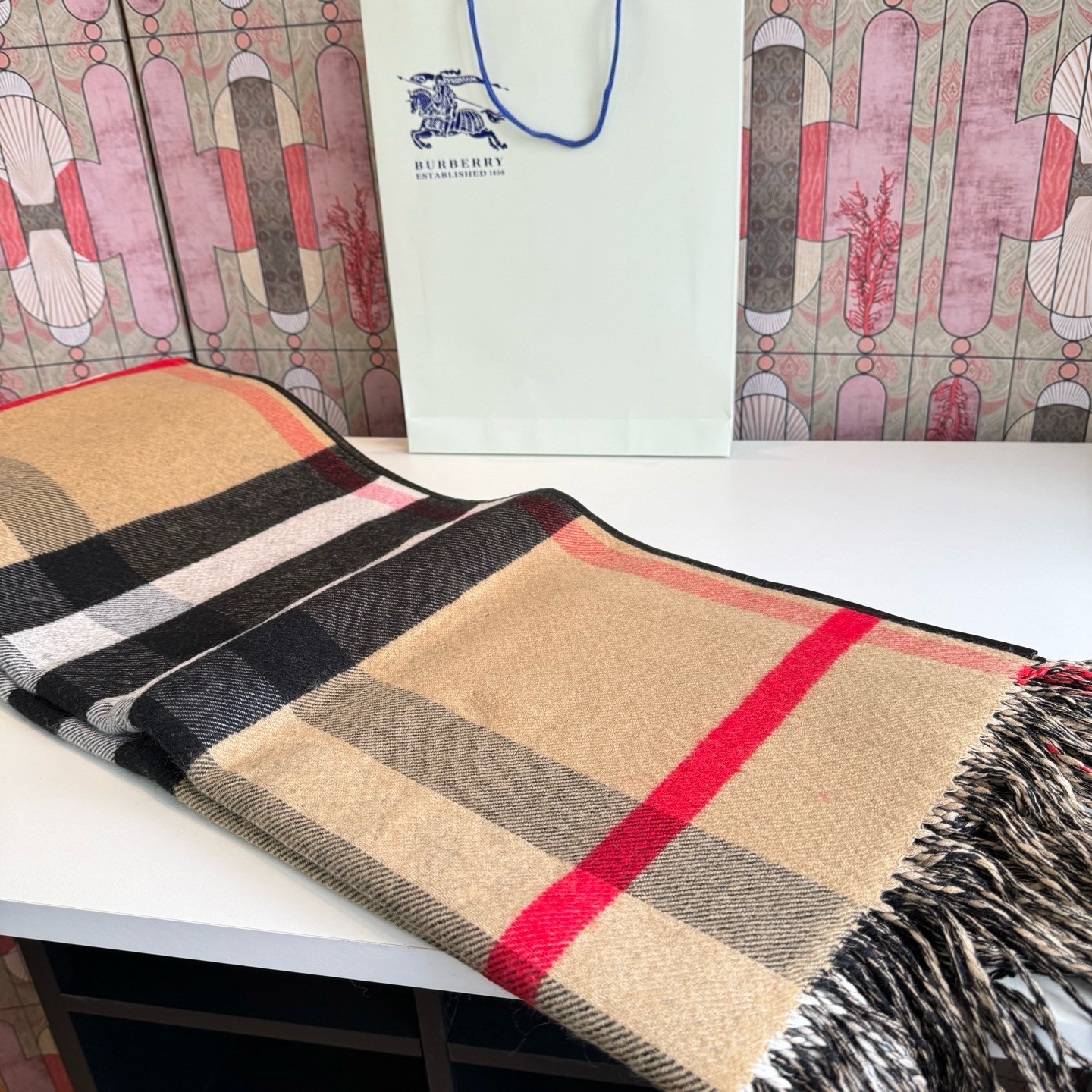 Bv*b*rry Shawl 140x140cm