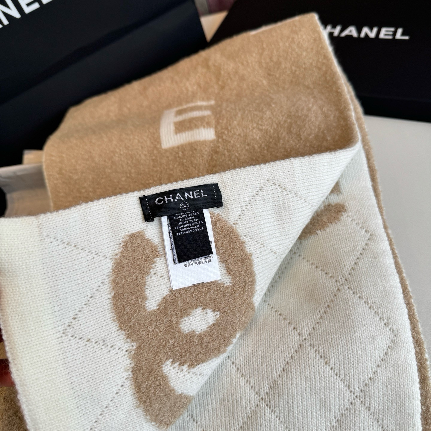 Ch**el scarf 180x30cm 10% Cashmere 90% Wool