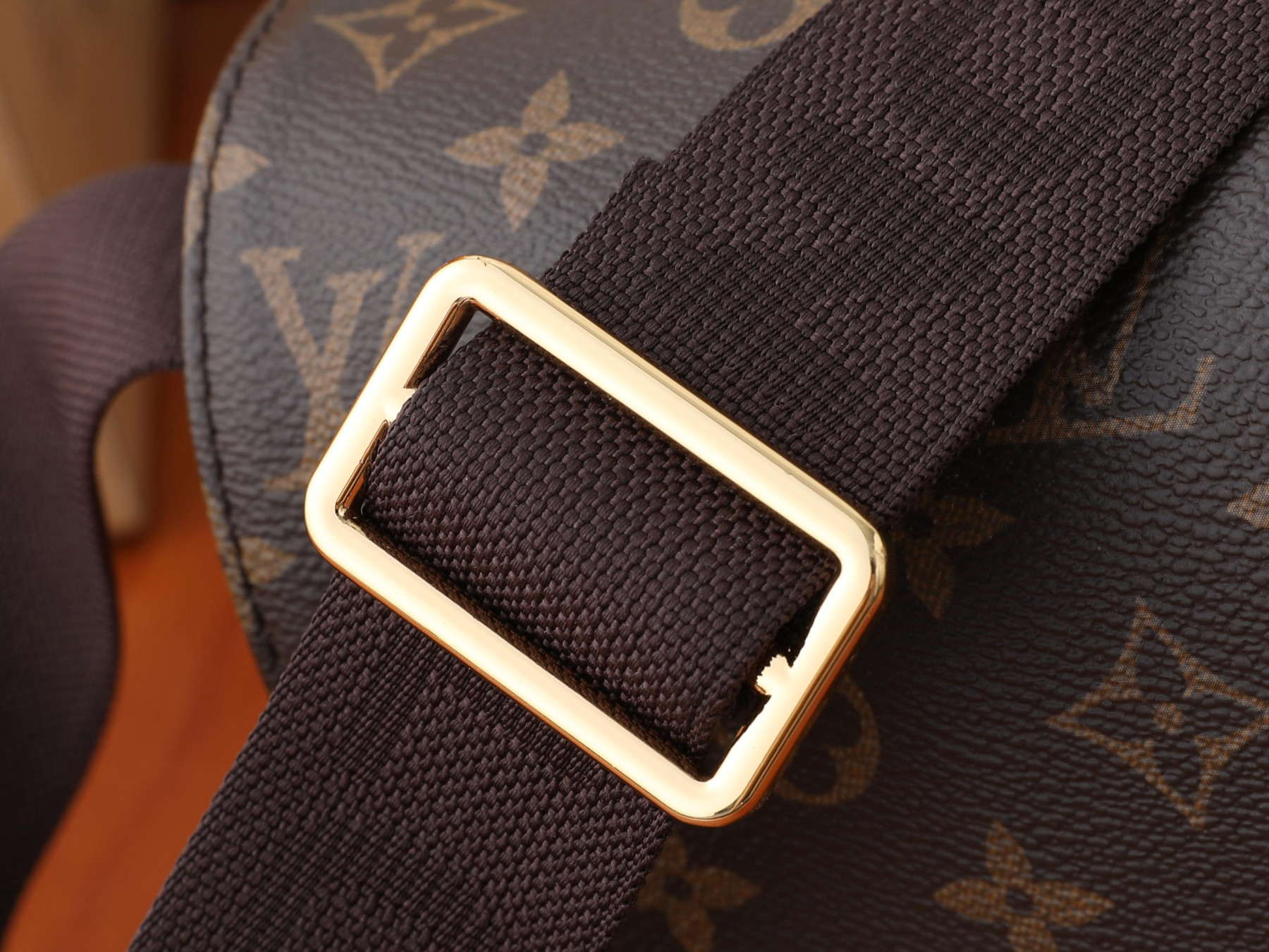LV Mini Bastille M3A430 15 x 24 x 6.5 cm