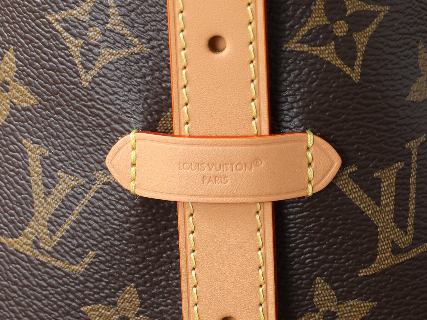 LV CarryAll Travel M3A045 45 x 29 x 20 cm