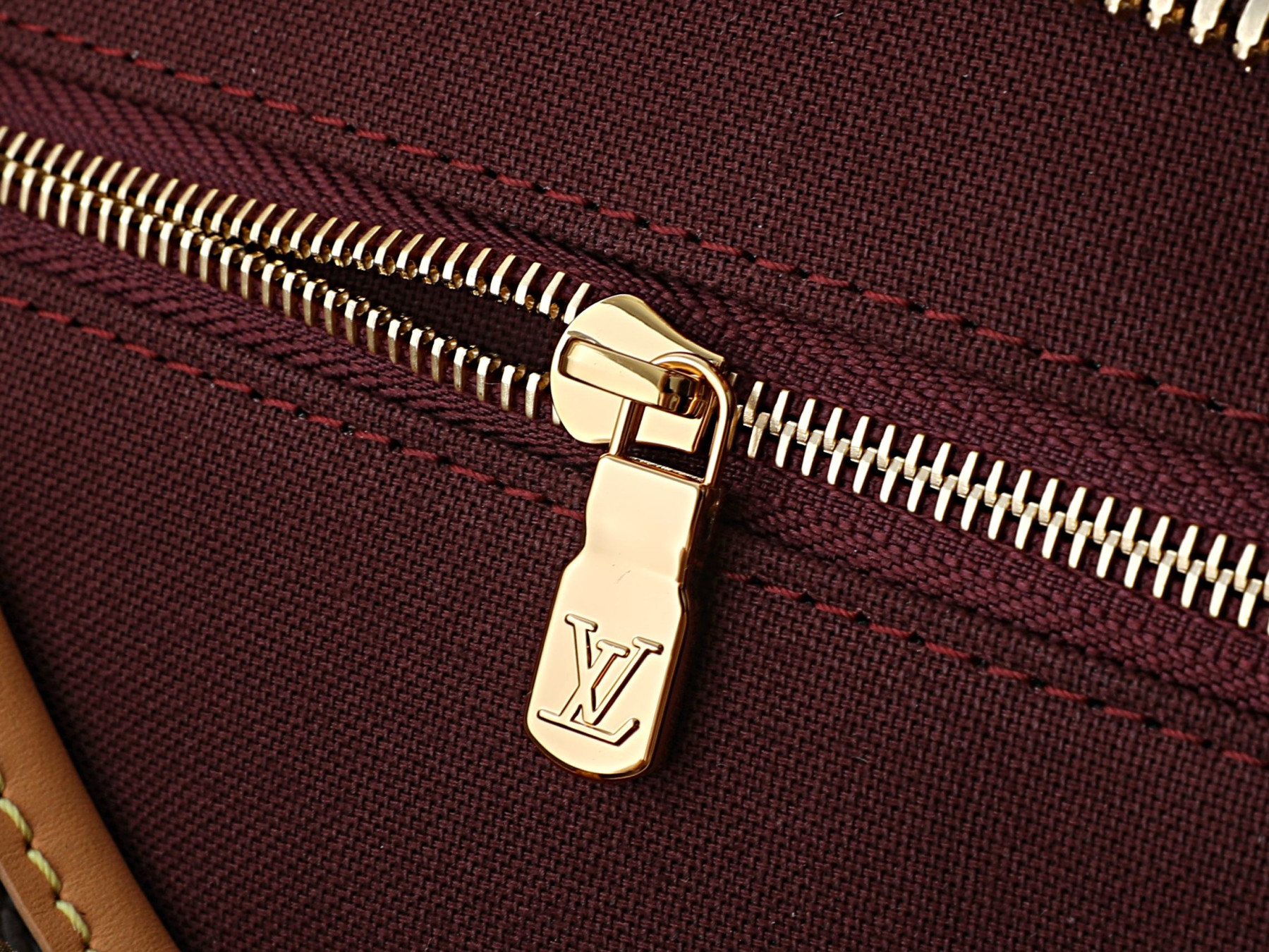 LV CarryAll Travel M3A045 45 x 29 x 20 cm